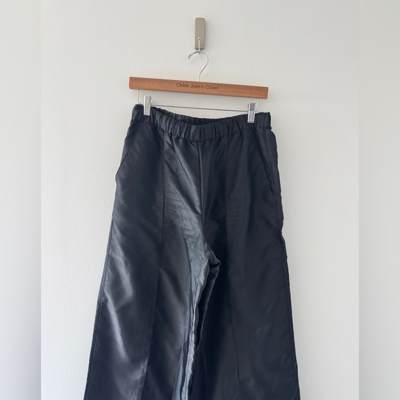 ALO Black Afterglow Wide Leg Track Pants M - Picture 8 of 10